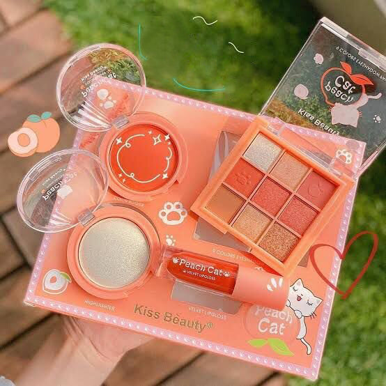 Kiss Beauty - 4 in 1 Peach Cat Makeup Deal Set