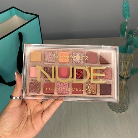 Mocallure - 18 Color Nude Eyeshadow Palette