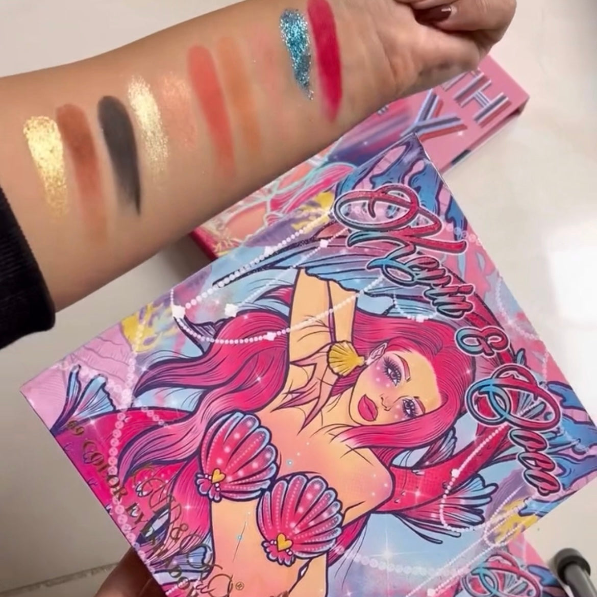 Kevin & Coco - 69 Color Mermaid Matte & Shimmer Eyeshadow Palette