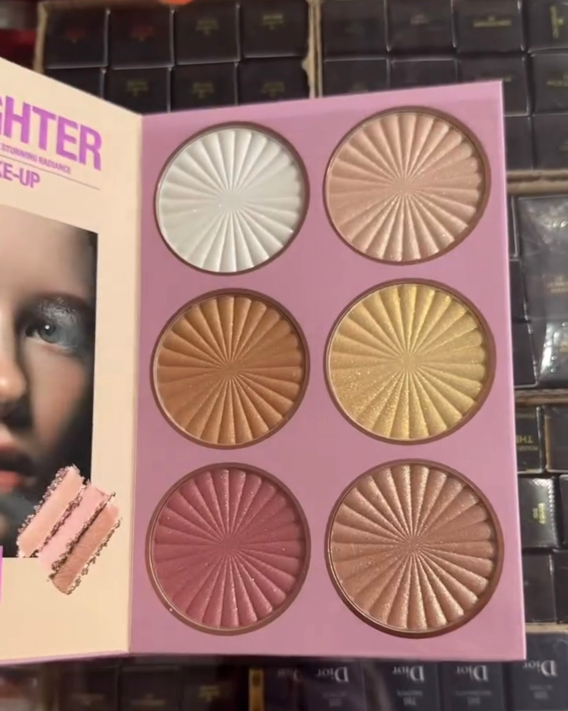 5 Layers All-in-One Makeup Book Palette