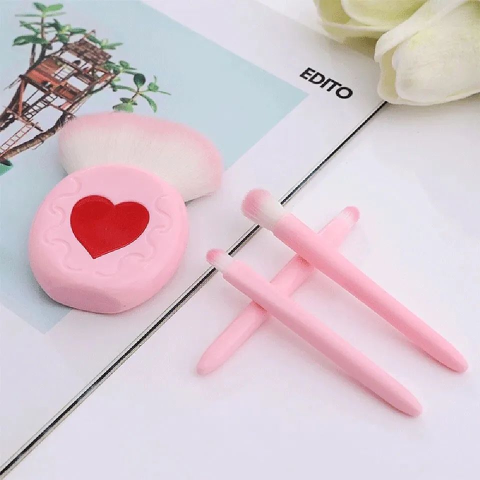 4pcs Mini Heart Makeup Brushes Set with Mirror