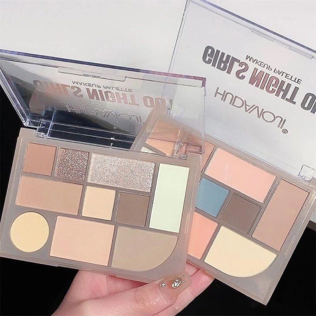 Hudamoji - 10 Color Girls Night Out Eyeshadow Palette