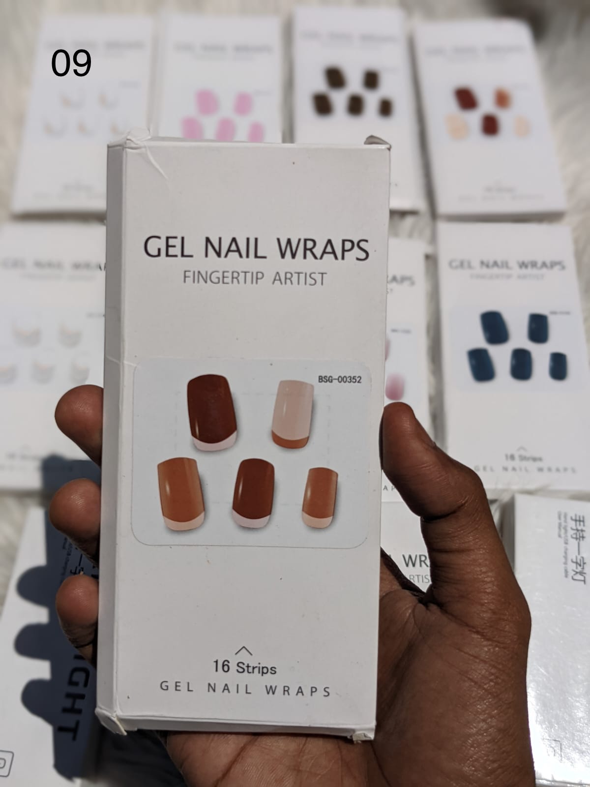 UV Gel Nail Stickers with UV Light Long-lasting Nails - 16 Gel Nails