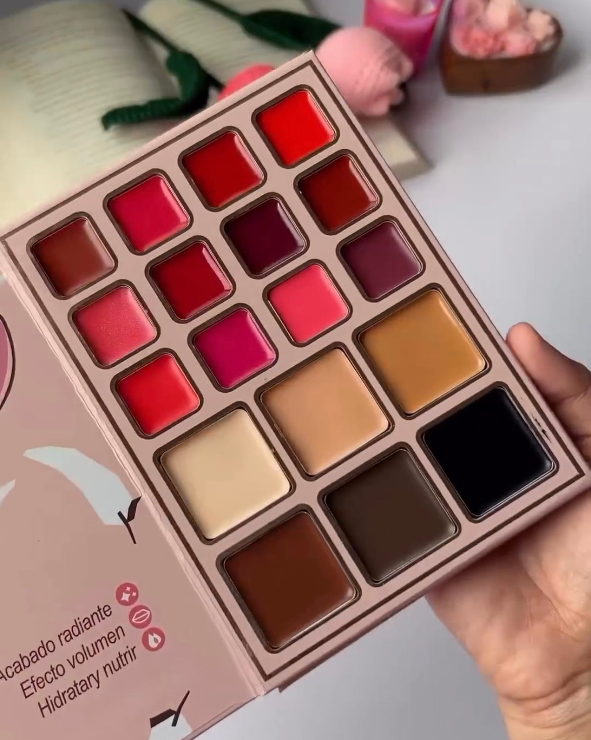 IGOODCO - 5 Layers All-in-One Makeup Book Palette