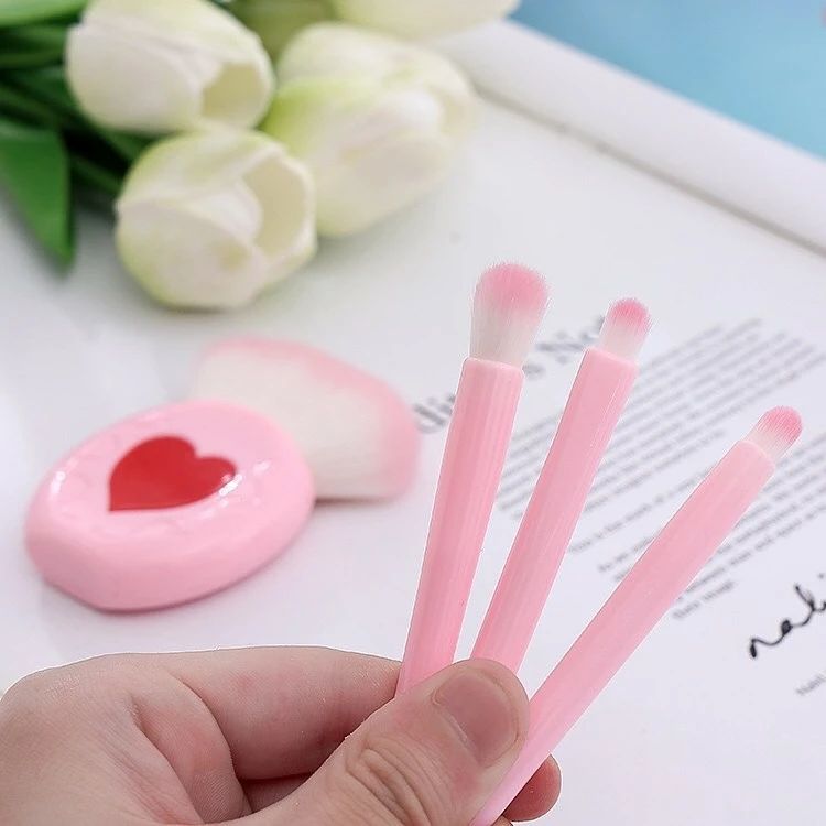 4pcs Mini Heart Makeup Brushes Set with Mirror