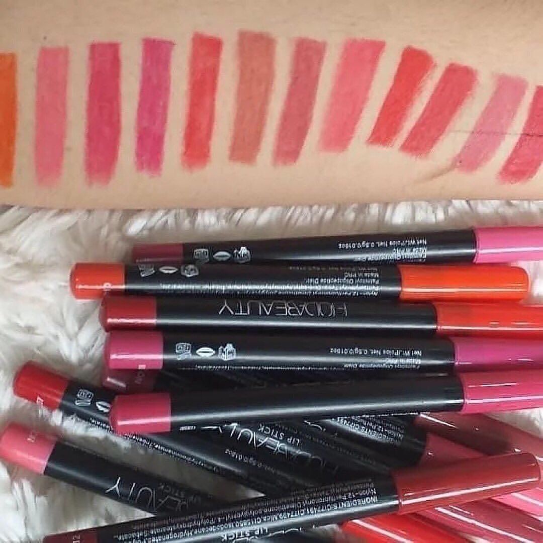 Huda Beauty - 12 Color Nude Jumbo Soft Lip Liner Pencils