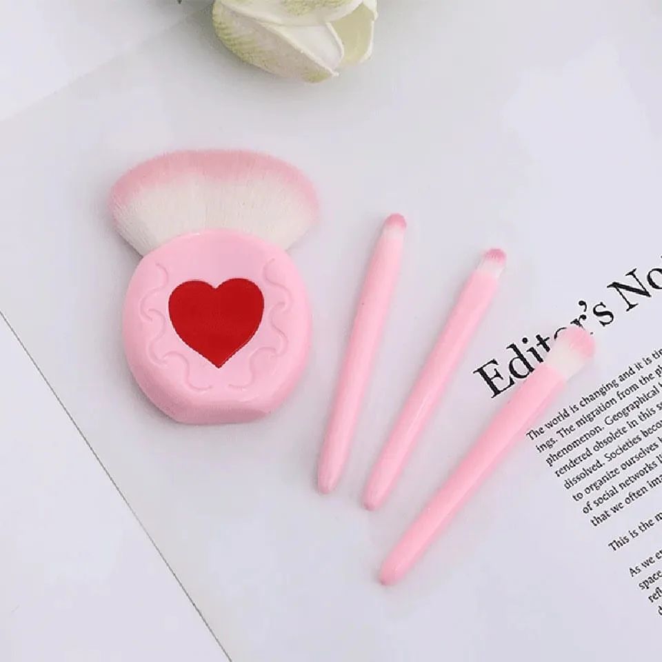 4pcs Mini Heart Makeup Brushes Set with Mirror